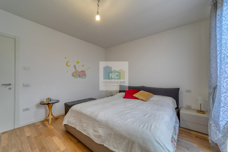 Nel cuore di Tombelle, frazione di Saonara, proponiamo in vendita una splendida porzione di ville...