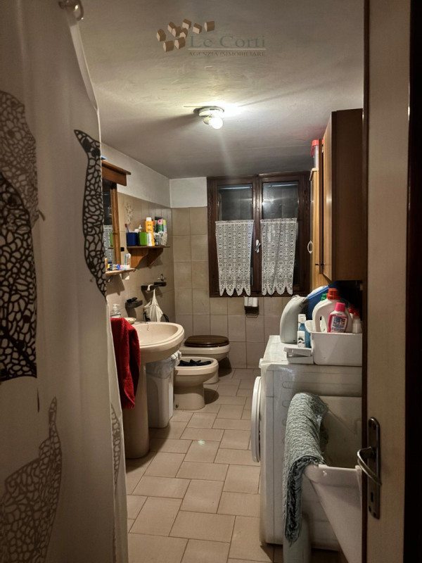 Proponiamo in vendita a San Sebastiano di Cologna Veneta un affascinante rustico del XIX secolo, ...