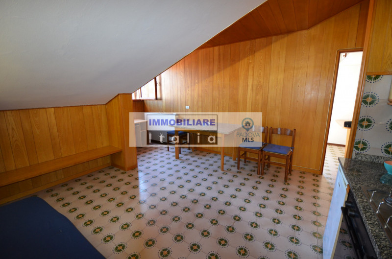 Portello (via Belzoni): Scopri questo delizioso appartamento bilocale situato nel cuore pulsante ...