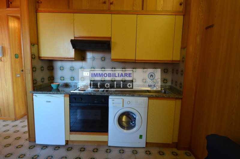 Portello (via Belzoni): Scopri questo delizioso appartamento bilocale situato nel cuore pulsante ...