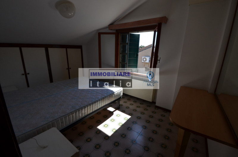 Portello (via Belzoni): Scopri questo delizioso appartamento bilocale situato nel cuore pulsante ...