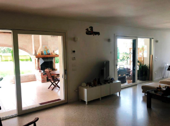 Rif. A.A.262-24

Vendita all'asta - bifamiliare su 2 livelli in data 11 dicembre  2025

Descrizio...