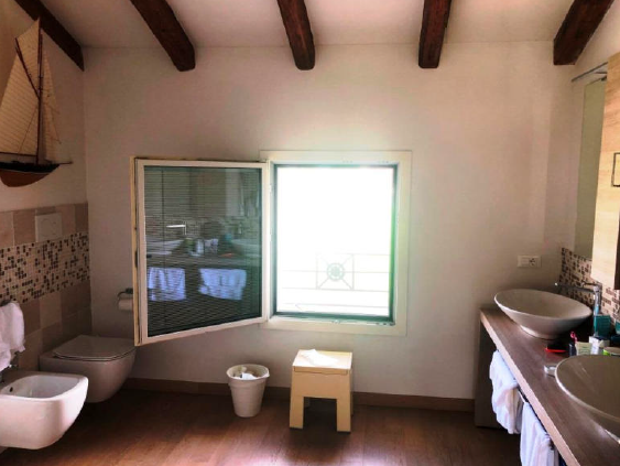 Rif. A.A.262-24

Vendita all'asta - bifamiliare su 2 livelli in data 11 dicembre  2025

Descrizio...