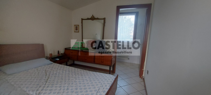 Creola di Saccolongo – Complesso residenziale e commerciale uso ristorante con terreno

In una po...