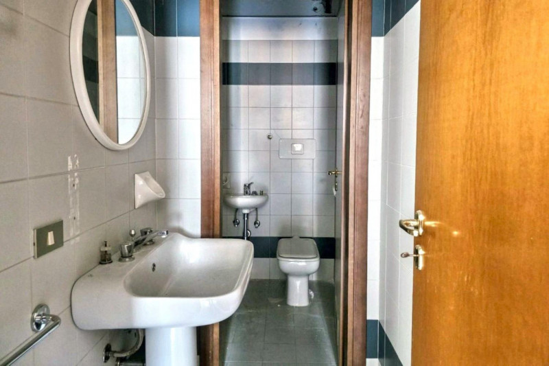 Quest’immobile viene venduto tramite asta online.

Ufficio sito a Bassano del Grappa (VI), Largo ...