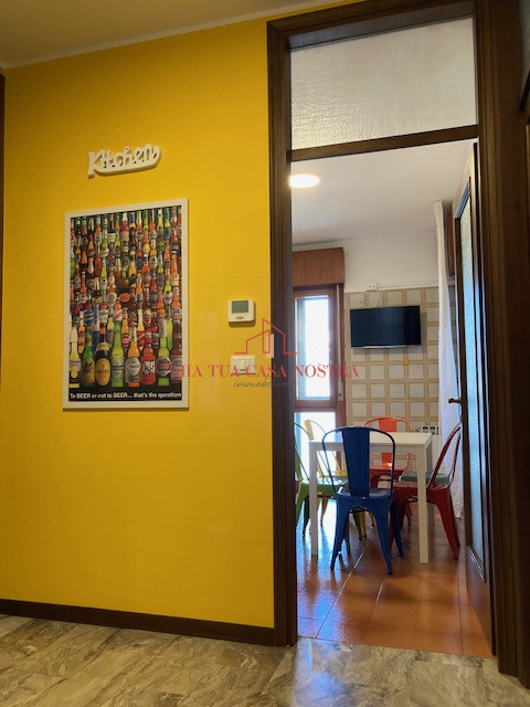 STANGA: Affittasi stanza singola per studenti universitari, in appartamento condiviso; l'appartam...