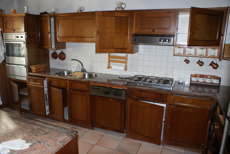 Scopri questa bellissima porzione di bifamiliare situata nella zona più affascinante di Sarmeola,...