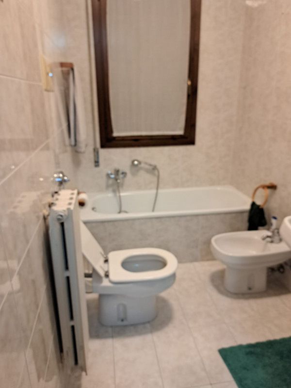 Rubano centro su palazzina di 4 unità affittasi appartamento al secondo ed ultimo piano disposto ...