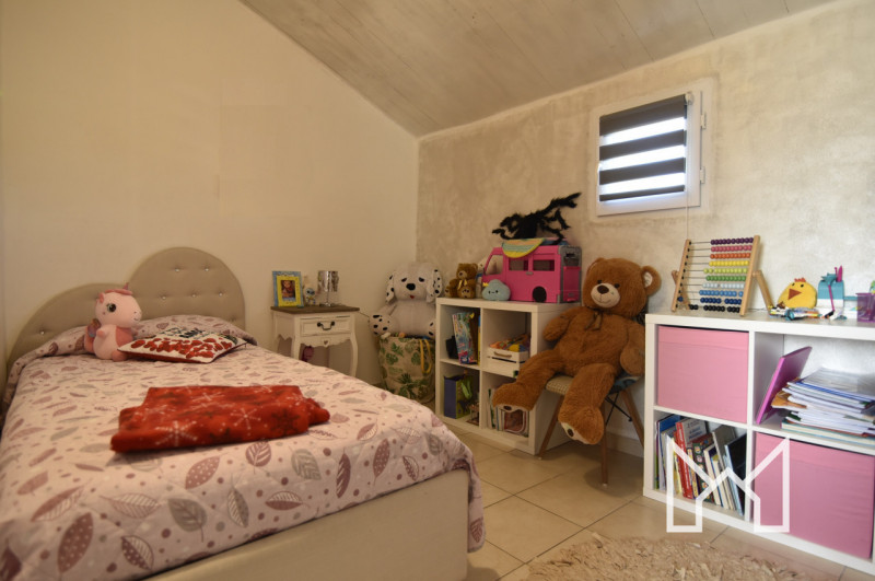 SACRO CUORE- Inserita in zona residenziale comoda ai principali servizi, proponiamo abitazione ce...