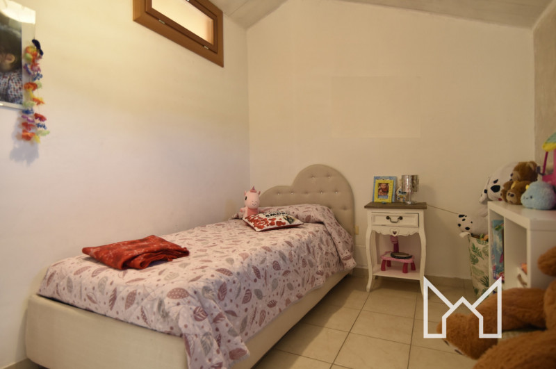 SACRO CUORE- Inserita in zona residenziale comoda ai principali servizi, proponiamo abitazione ce...