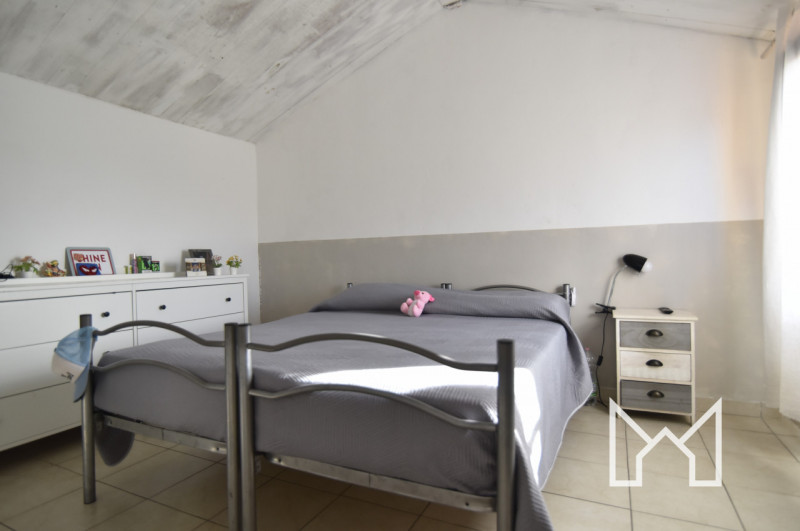 SACRO CUORE- Inserita in zona residenziale comoda ai principali servizi, proponiamo abitazione ce...