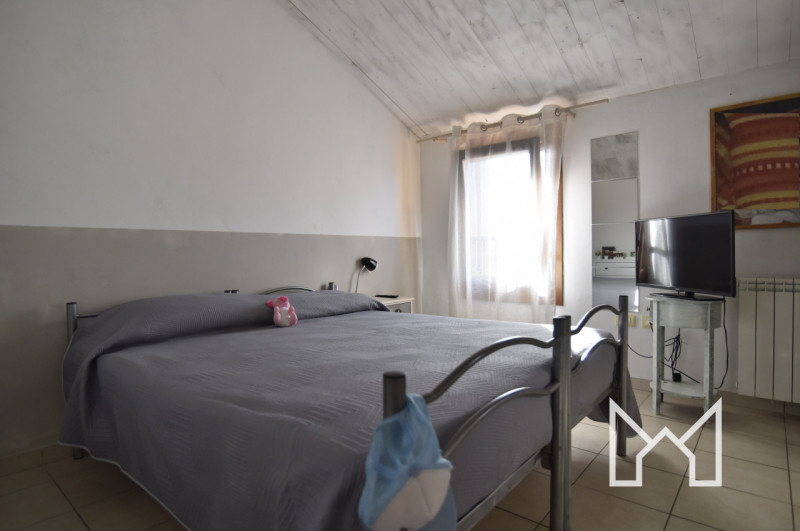 SACRO CUORE- Inserita in zona residenziale comoda ai principali servizi, proponiamo abitazione ce...