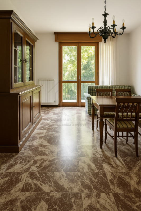 In appartamento spazioso al primo piano, si affittano stanze singole in soluzione condivisa, comp...