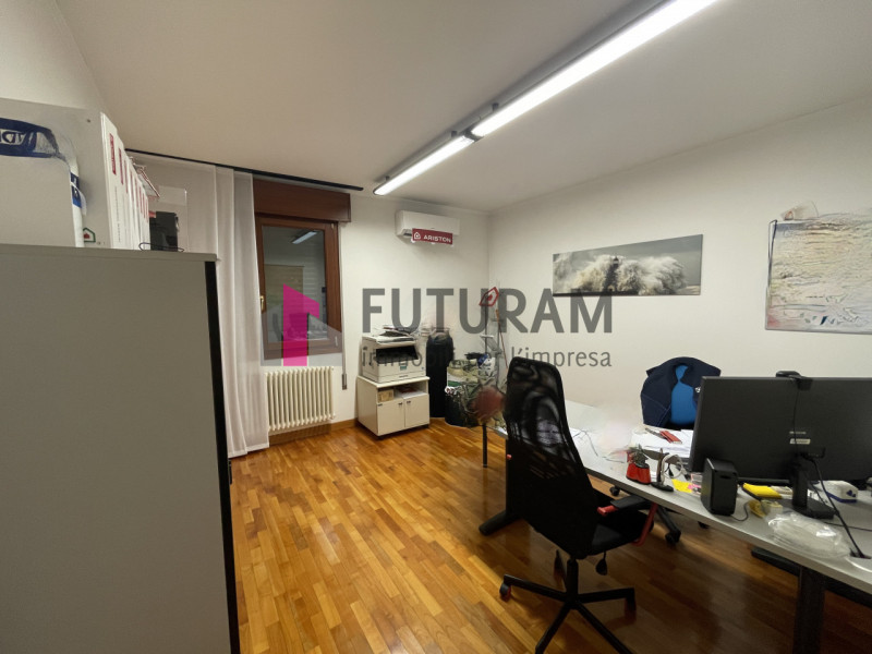 RIF: 100.V.NM - ALBIGNASEGO (PD) - PER INFO 340 335 8378 - 0444/310220


Propongo in vendita un c...