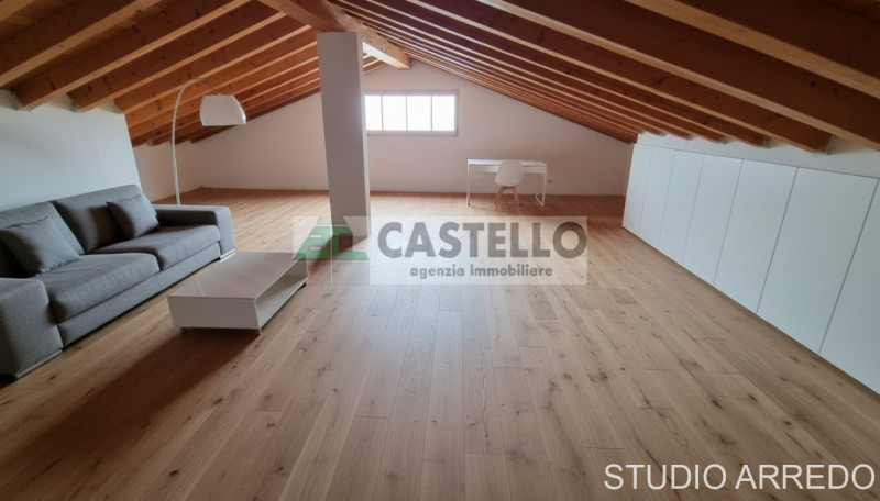 Campodarsego – zona S.Andrea ampia porzione di bifamiliare di ~220mq netti al grezzo con giardino...