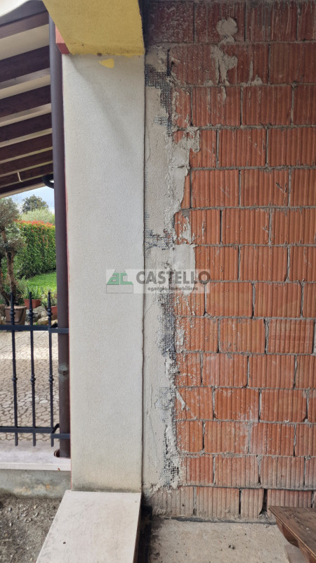 Campodarsego – zona S.Andrea ampia porzione di bifamiliare di ~220mq netti al grezzo con giardino...