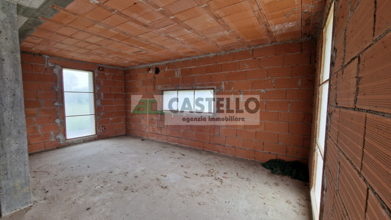 Campodarsego – zona S.Andrea ampia porzione di bifamiliare di ~220mq netti al grezzo con giardino...