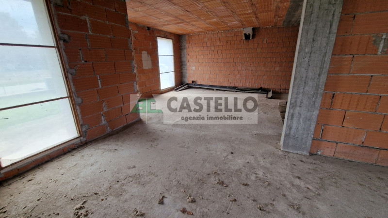 Campodarsego – zona S.Andrea ampia porzione di bifamiliare di ~220mq netti al grezzo con giardino...