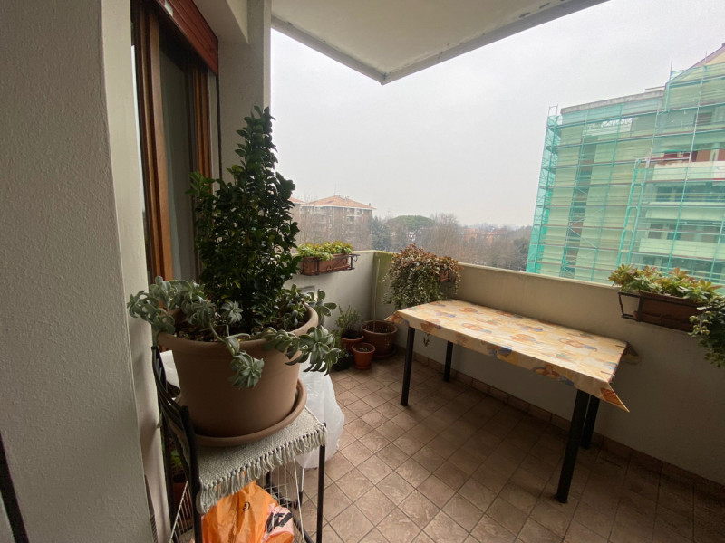 Scopri il tuo nuovo rifugio nel cuore di Chiesanuova, Padova 2000, una delle zone più ricercate d...