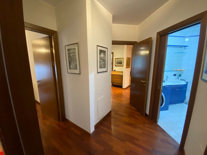 Scopri il tuo nuovo rifugio nel cuore di Chiesanuova, Padova 2000, una delle zone più ricercate d...