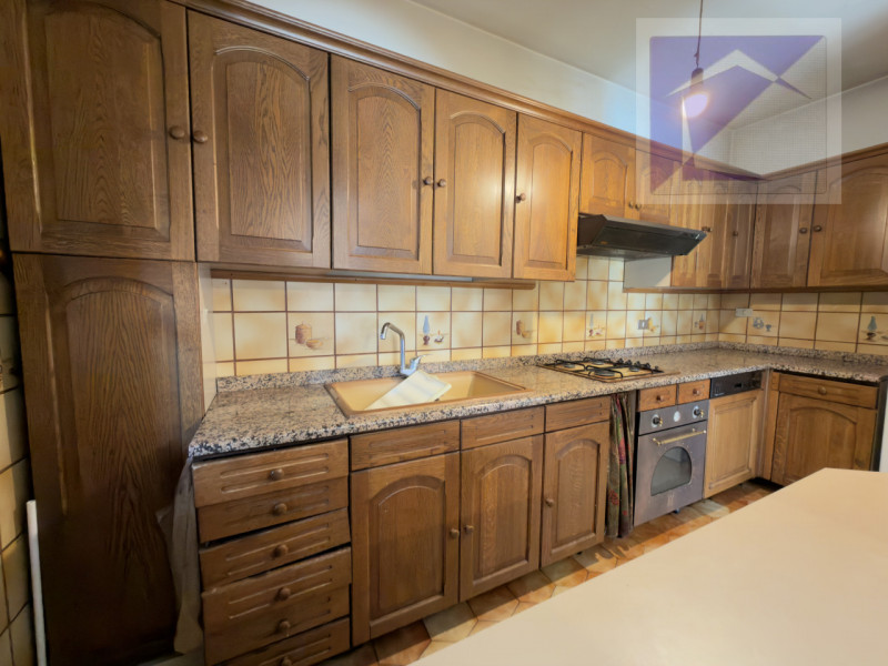 San Martino di Lupari – In posizione centrale, proponiamo in vendita casa singola inserita in lot...