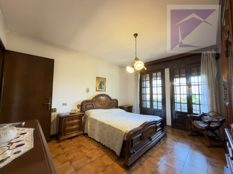 San Martino di Lupari – In posizione centrale, proponiamo in vendita casa singola inserita in lot...