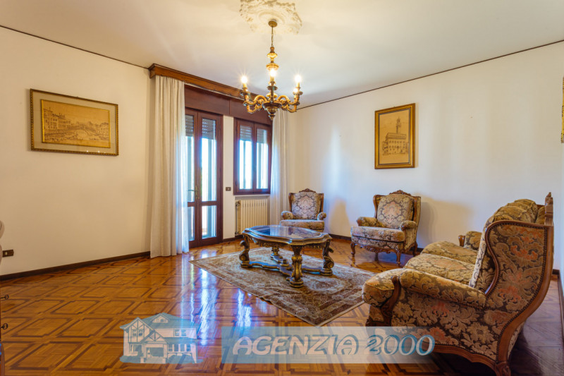 A CONSELVE GRANDE VILLA IN CAMPAGNA CON TERRENO AGRICOLO DI 8.411 MQ E MAGAZZINO RUSTICO... !!! P...