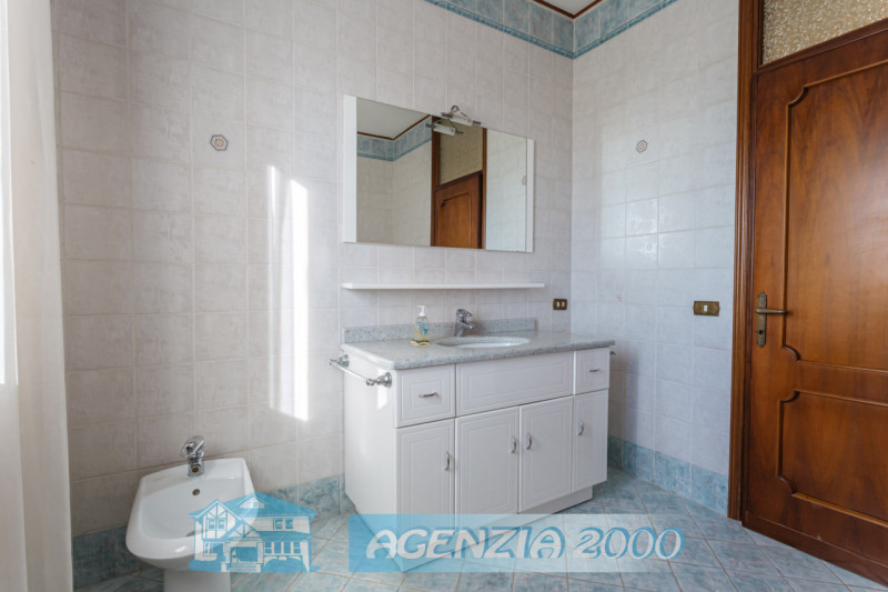 A CONSELVE GRANDE VILLA IN CAMPAGNA CON TERRENO AGRICOLO DI 8.411 MQ E MAGAZZINO RUSTICO... !!! P...