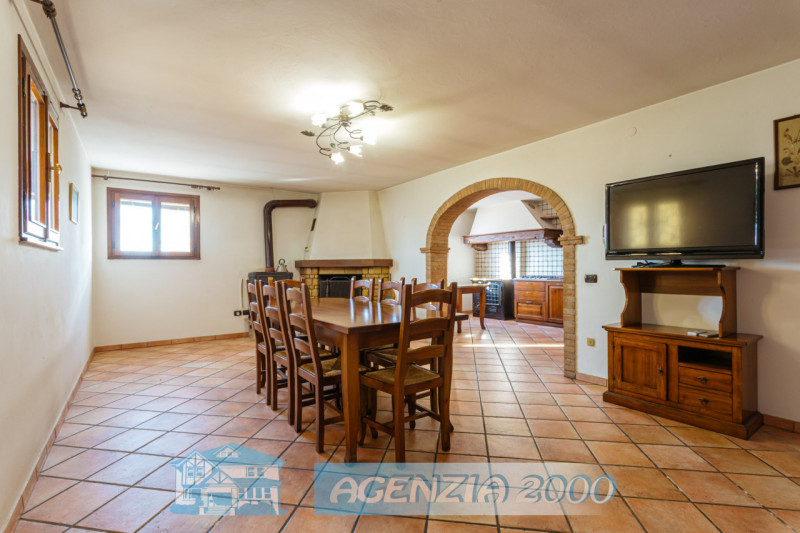 A CONSELVE GRANDE VILLA IN CAMPAGNA CON TERRENO AGRICOLO DI 8.411 MQ E MAGAZZINO RUSTICO... !!! P...