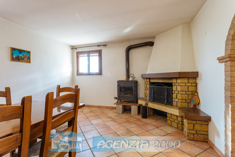 A CONSELVE GRANDE VILLA IN CAMPAGNA CON TERRENO AGRICOLO DI 8.411 MQ E MAGAZZINO RUSTICO... !!! P...