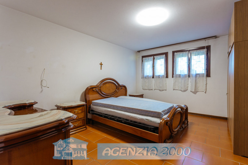 A CONSELVE GRANDE VILLA IN CAMPAGNA CON TERRENO AGRICOLO DI 8.411 MQ E MAGAZZINO RUSTICO... !!! P...