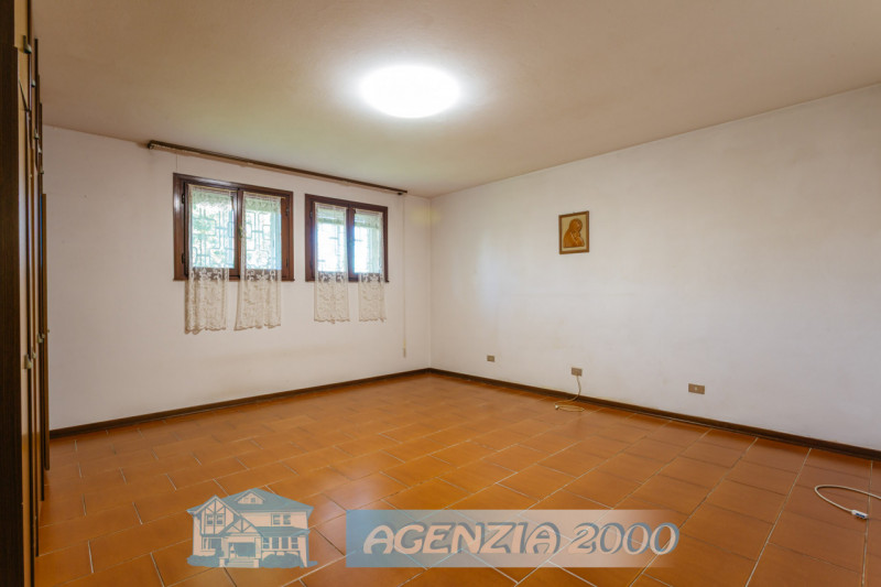 A CONSELVE GRANDE VILLA IN CAMPAGNA CON TERRENO AGRICOLO DI 8.411 MQ E MAGAZZINO RUSTICO... !!! P...
