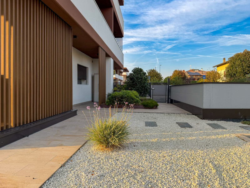 (Per INFO Roberto 3453195338) A Castelfranco Veneto, in una zona residenziale molto tranquilla e ...