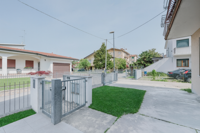 Vivere alla Ghirada: luce, comfort e tranquillità in una casa pronta da abitare
In una delle zone...