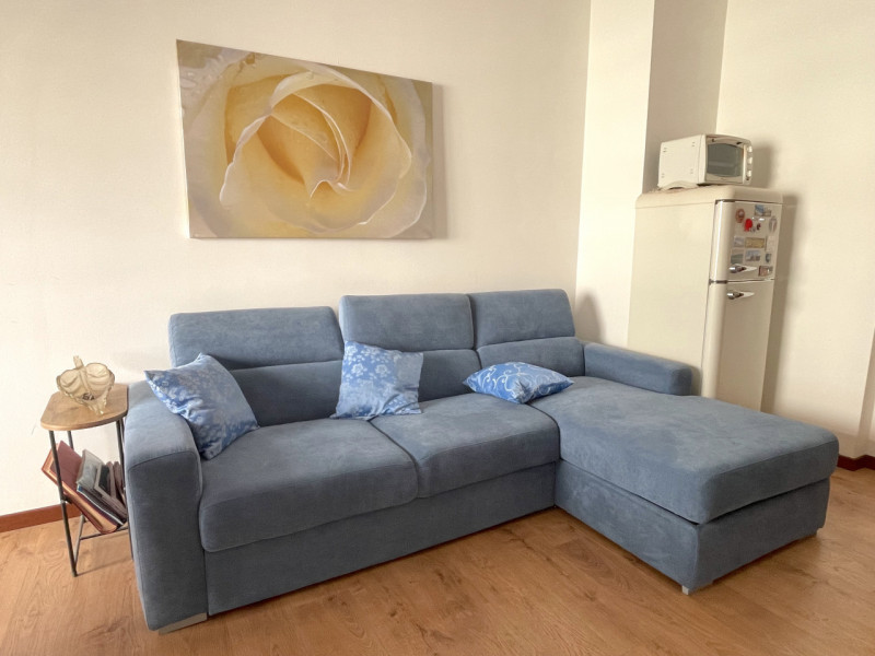 PADOVA - NEL CUORE DELLA GUIZZA - DI FRONTE ALLA LINEA DEL TRAM: Appartamento al primo piano in p...