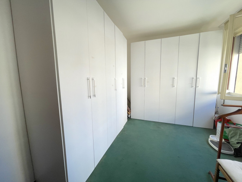 PADOVA - NEL CUORE DELLA GUIZZA - DI FRONTE ALLA LINEA DEL TRAM: Appartamento al primo piano in p...