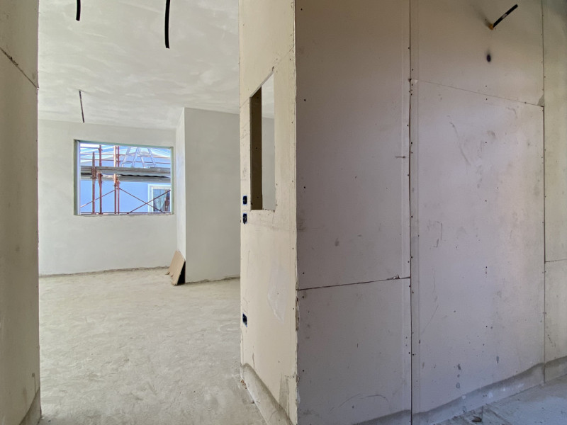 In una tranquilla zona residenziale tra il quartiere di San Bortolo e Laghetto, proponiamo in ven...