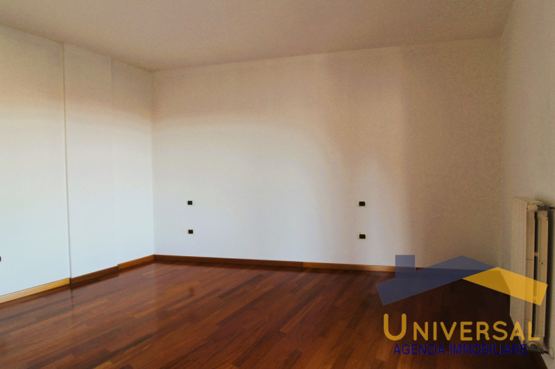 LIBERO DA SUBITO - Elegante appartamento quadrilocale situato nel cuore di San Giorgio delle Pert...