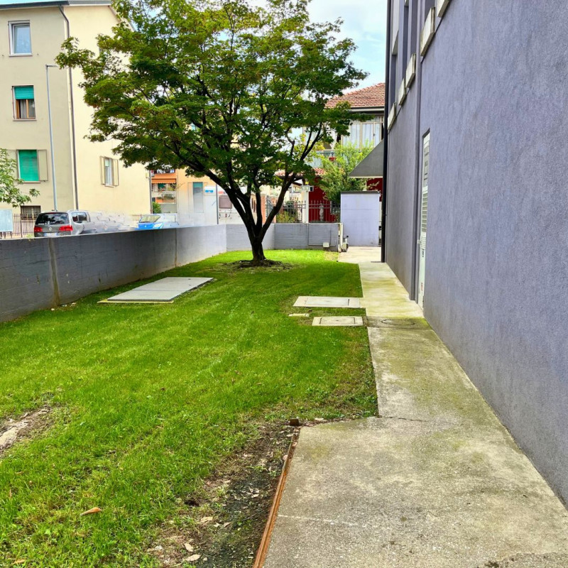 Scoprite il vostro nuovo spazio abitativo nel cuore di Santa Bertilla, una delle zone più ricerca...