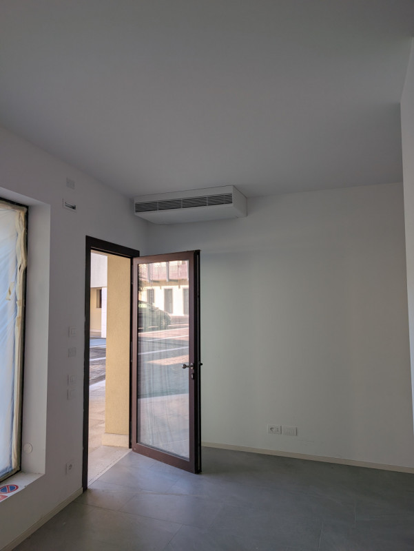 Scoprite un'opportunità unica per il vostro business nel cuore pulsante di Castelfranco Veneto. P...