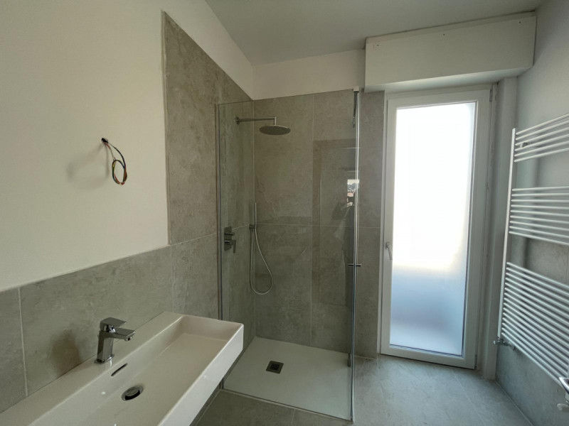 SANTA BERTILLA – ATTICO QUADRILOCALE : Si affitta quadrilocale luminoso, completamente da arredar...