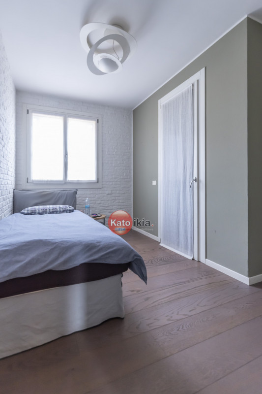 In pieno centro a Creazzo proponiamo porzione di bifamiliare completamente ristrutturata, elegant...