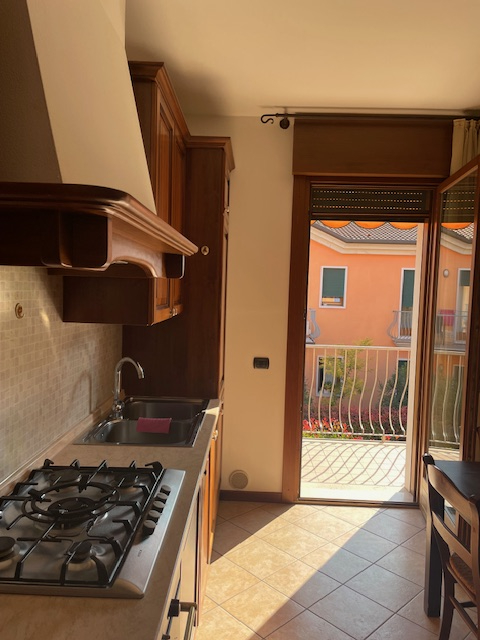 Scopri questo splendido appartamento trilocale situato nel cuore di Povolaro, una frazione del co...