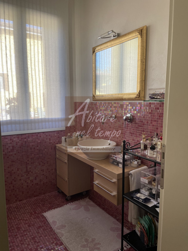 FONTANIVA (PD)

In esclusiva proponiamo una splendida villa indipendente, edificata nel 2006, sit...