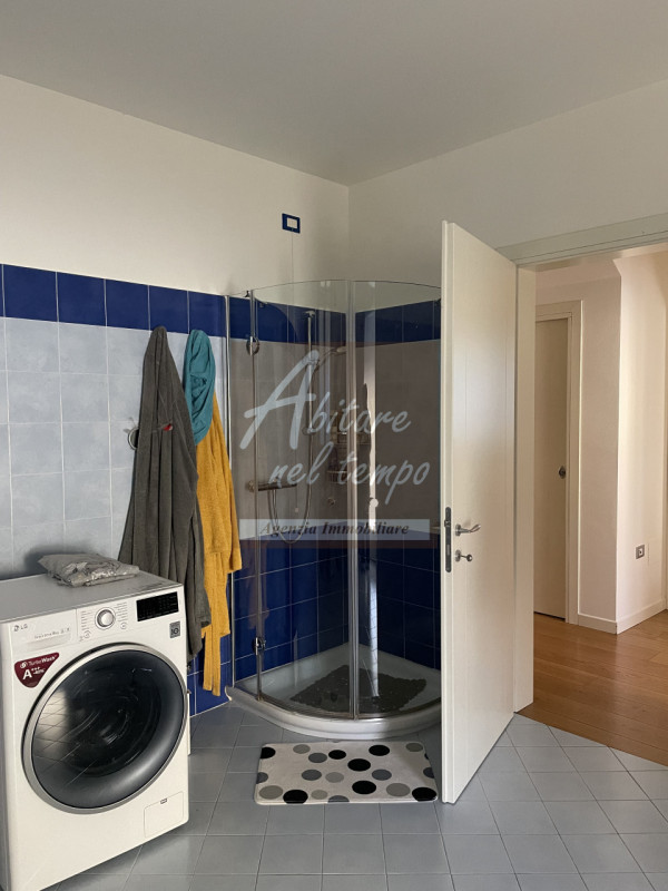 FONTANIVA (PD)

In esclusiva proponiamo una splendida villa indipendente, edificata nel 2006, sit...