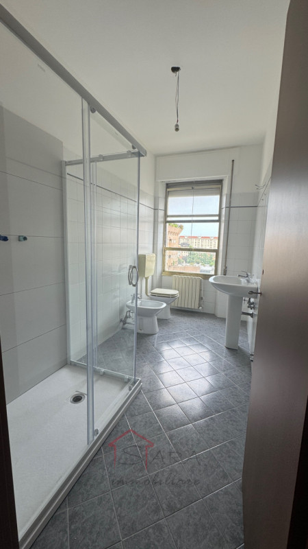 PADOVA - LARGO EUROPA
N. 2 APPARTAMENTI DI 200 MQ CIASCUNO PER INVESTIMENTO - GIA' LOCATI A STUDE...