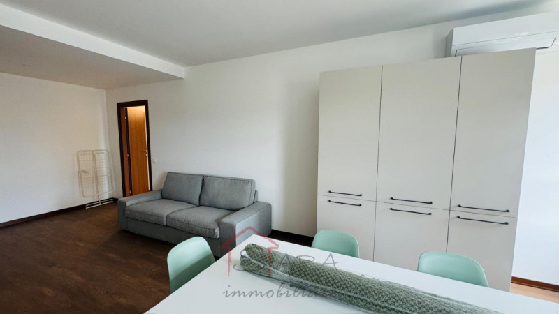 PADOVA - LARGO EUROPA
N. 2 APPARTAMENTI DI 200 MQ CIASCUNO PER INVESTIMENTO - GIA' LOCATI A STUDE...