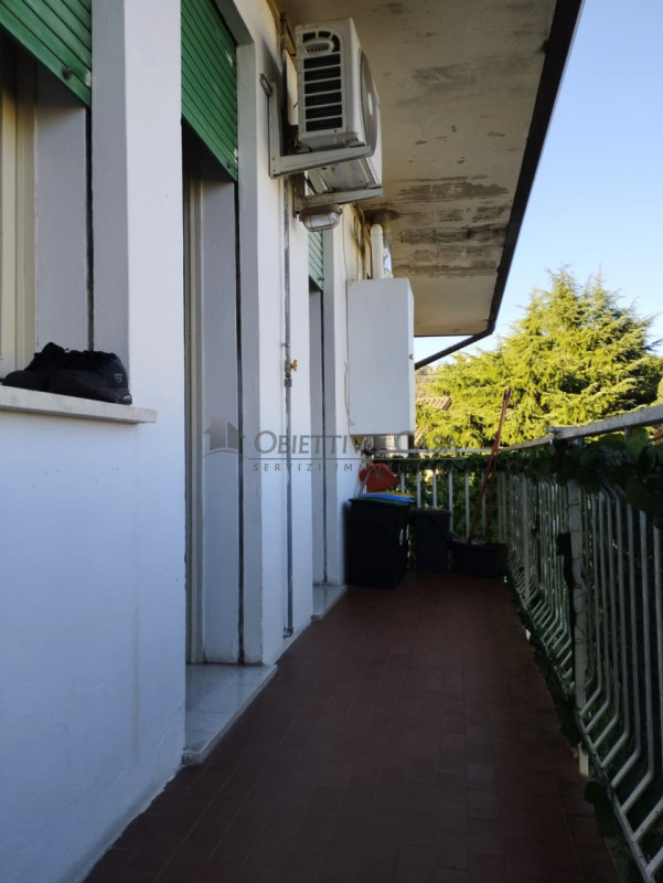 Rif. TO118 - Torreglia (PD) – Proponiamo in vendita un accogliente appartamento in una piccola pa...