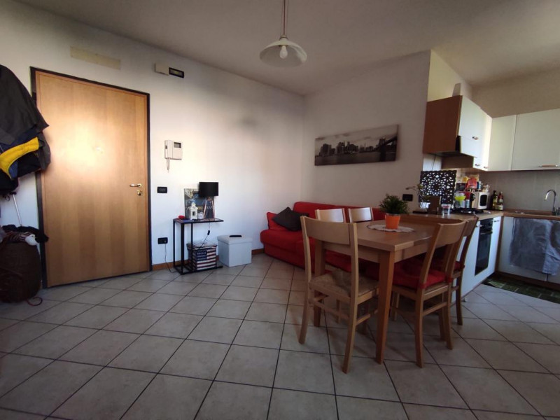 A Montebelluna, ai piedi del Montello, proponiamo in vendita appartamento in contesto residenzial...