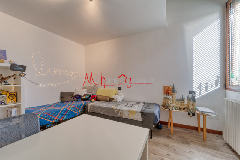 PADOVA ZONA PALTANA - In piccolo condominio, appartamento disposto su due piani in zona interna e...